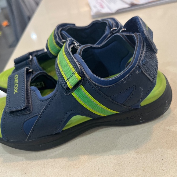 Geox - Boys' Sandals - Eur. 31 / US 13 - Picture 2 of 4
